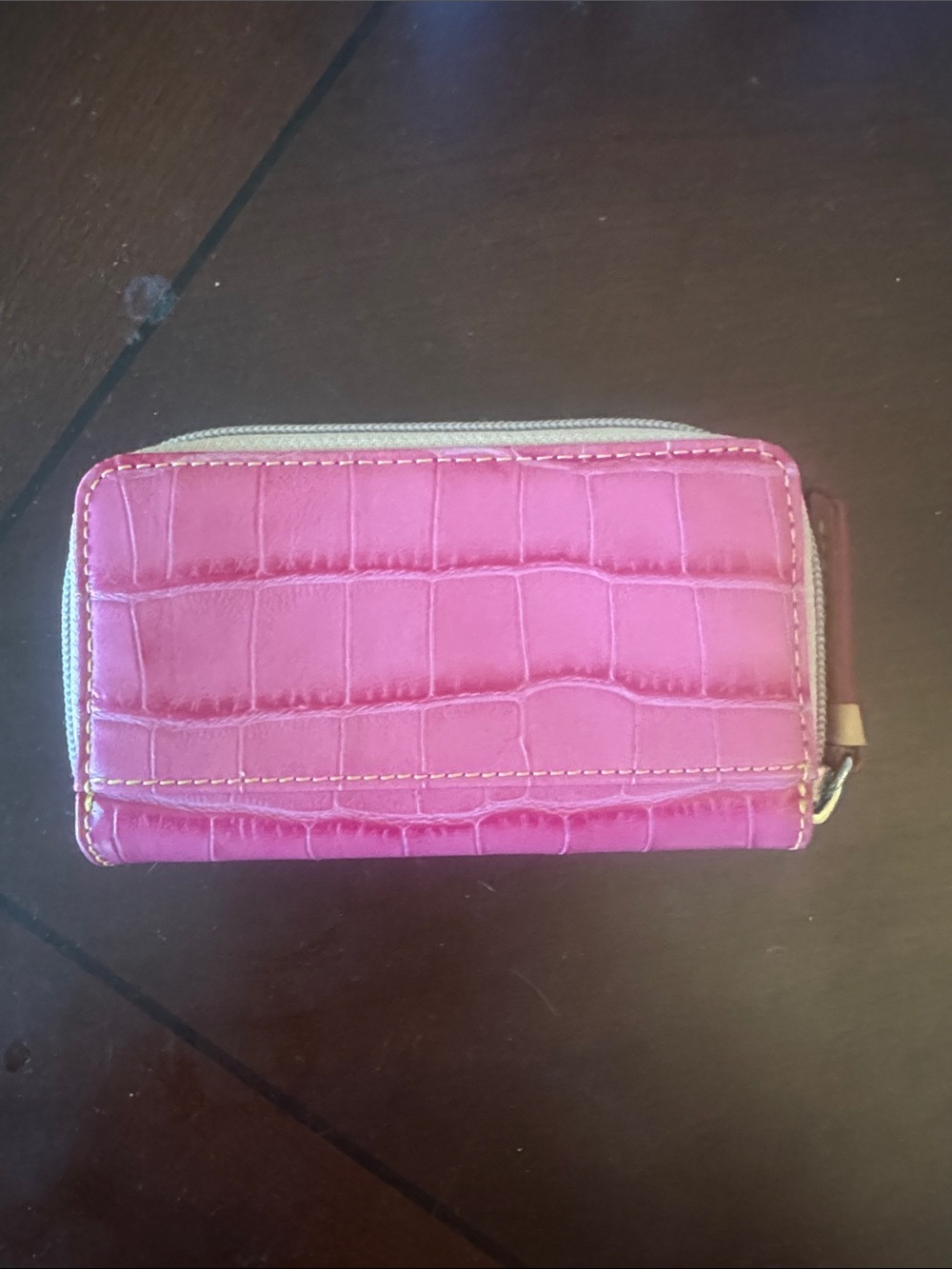Dooney & Bourke Pink Croc-Embossed full-Zip Wallet - Picture 4 of 5